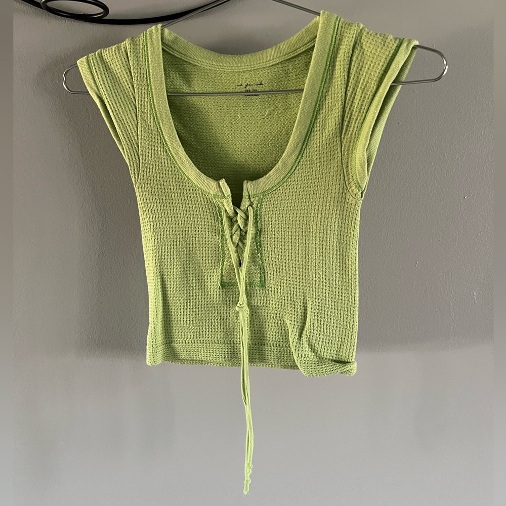 URBAN OUTFITTERS lime green cropped shirt